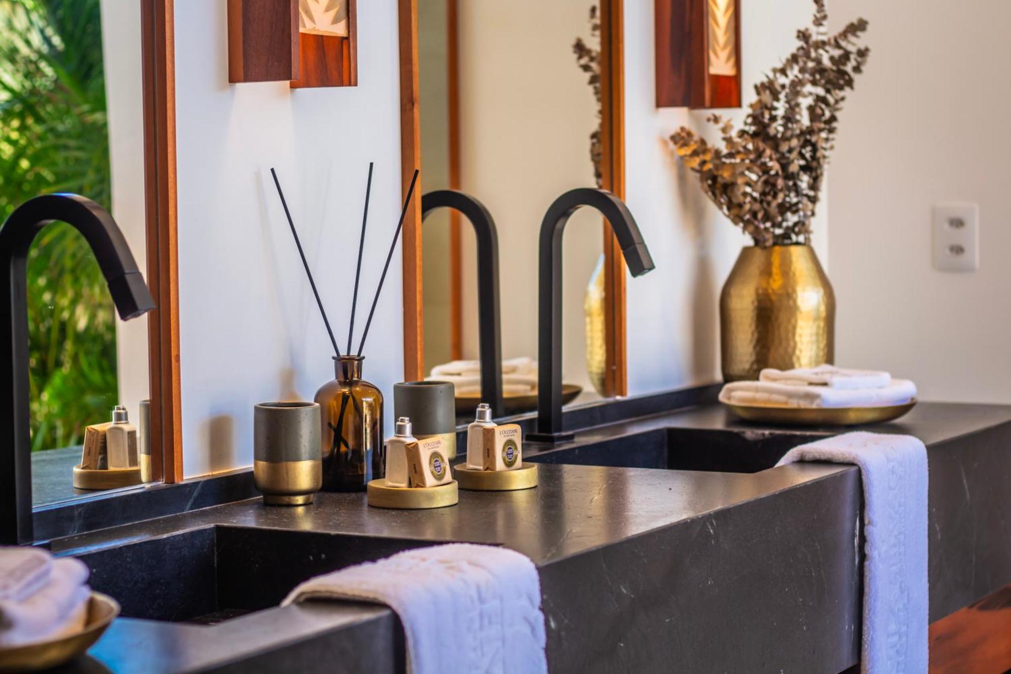 Vila Selvagem Hotel Contemporaneo 포르팀 외부 사진